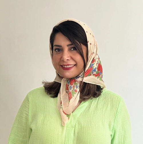مینا علی آقایی
